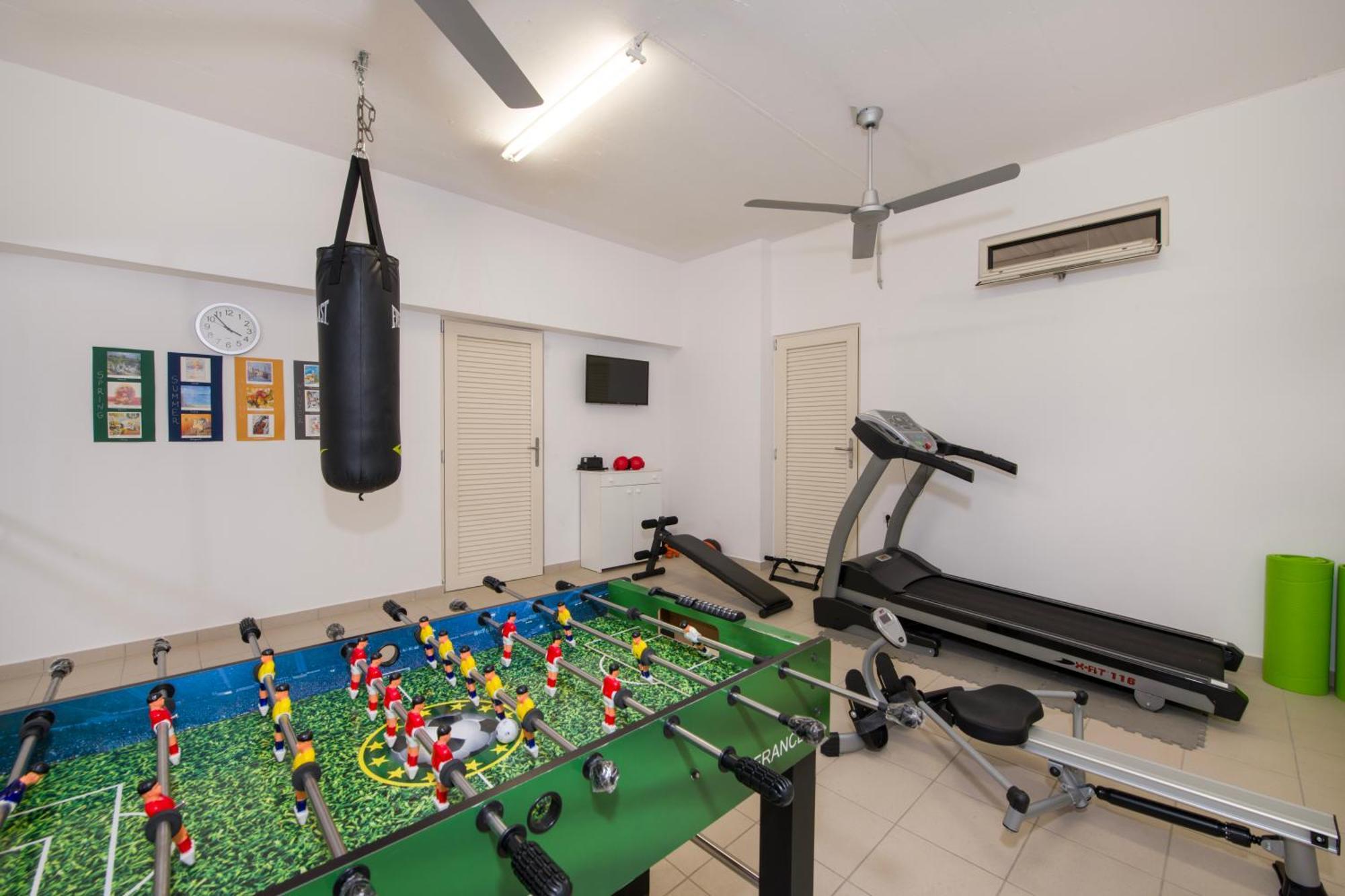 Four Seasons Private Villa - Seaview - Big Heated Pool - Gym - Sport Activities ゴウヴァイ エクステリア 写真