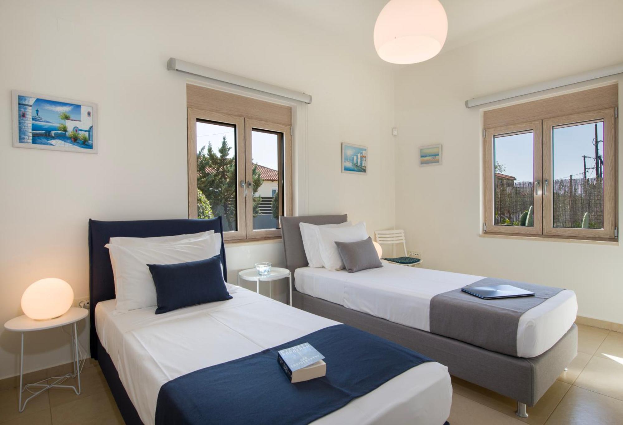 Four Seasons Private Villa - Seaview - Big Heated Pool - Gym - Sport Activities ゴウヴァイ エクステリア 写真