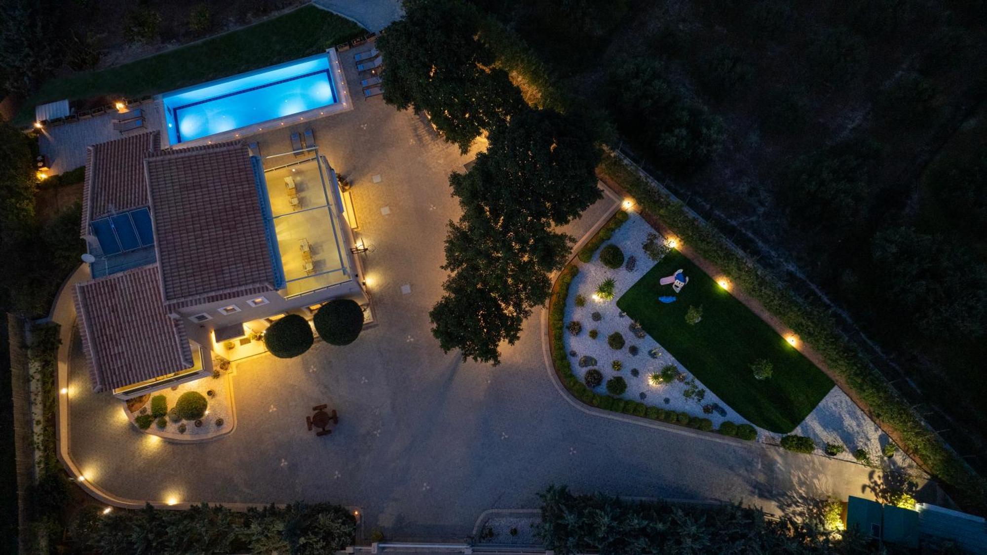 Four Seasons Private Villa - Seaview - Big Heated Pool - Gym - Sport Activities ゴウヴァイ エクステリア 写真