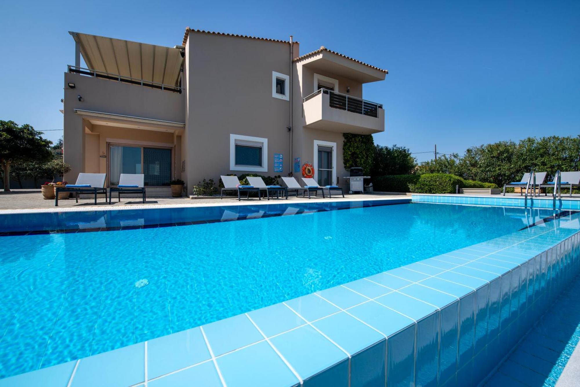 Four Seasons Private Villa - Seaview - Big Heated Pool - Gym - Sport Activities ゴウヴァイ エクステリア 写真